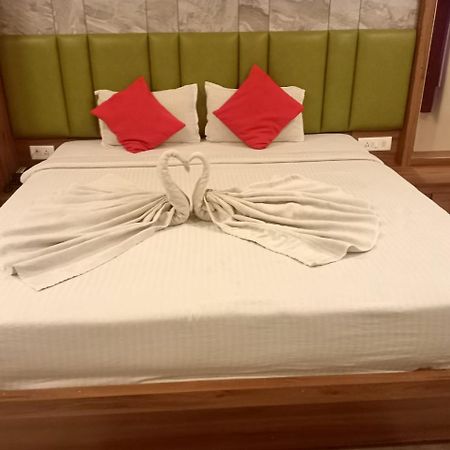 The Prestige Hotel & Convention Panposh Buitenkant foto