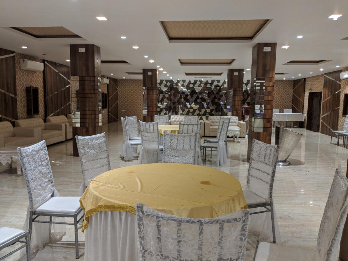 The Prestige Hotel & Convention Panposh Buitenkant foto