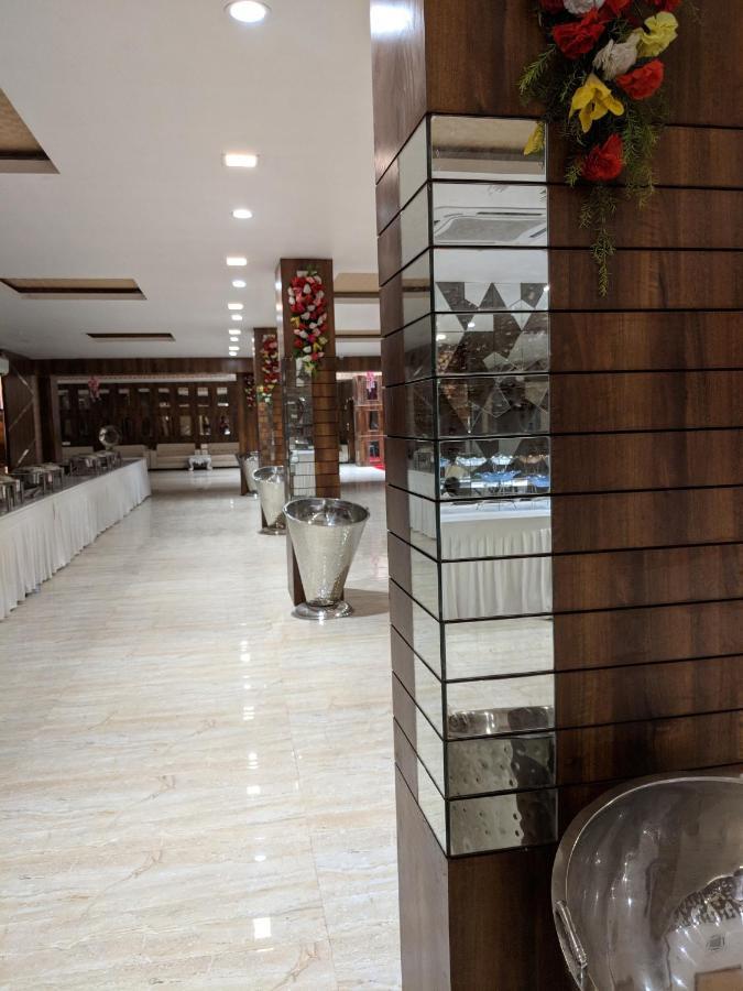 The Prestige Hotel & Convention Panposh Buitenkant foto